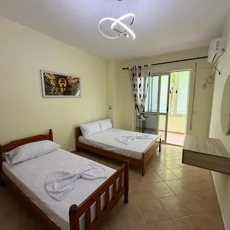 Sunset Gate Apartment
